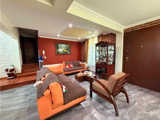 Casa de 4 alcobas en venta en Cota, 373 m² · foto 6 de 24
