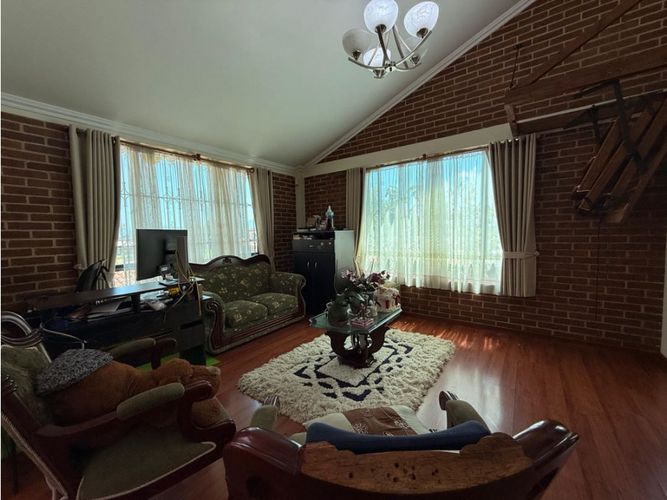 Casa de 4 alcobas en venta en Cota, 373 m² · foto 8 de 24