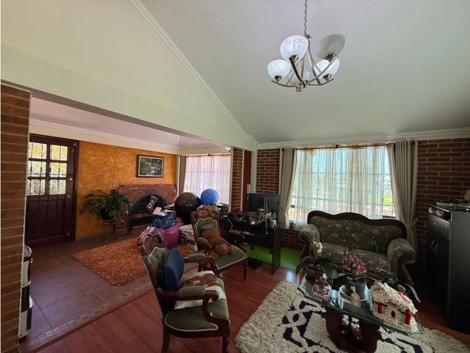 Casa de 4 alcobas en venta en Cota, 373 m² · foto 11 de 24
