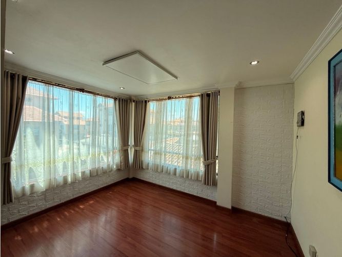 Casa de 4 alcobas en venta en Cota, 373 m² · foto 17 de 24