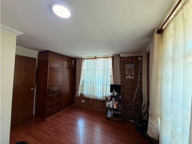 Casa de 4 alcobas en venta en Cota, 373 m² · foto 18 de 24