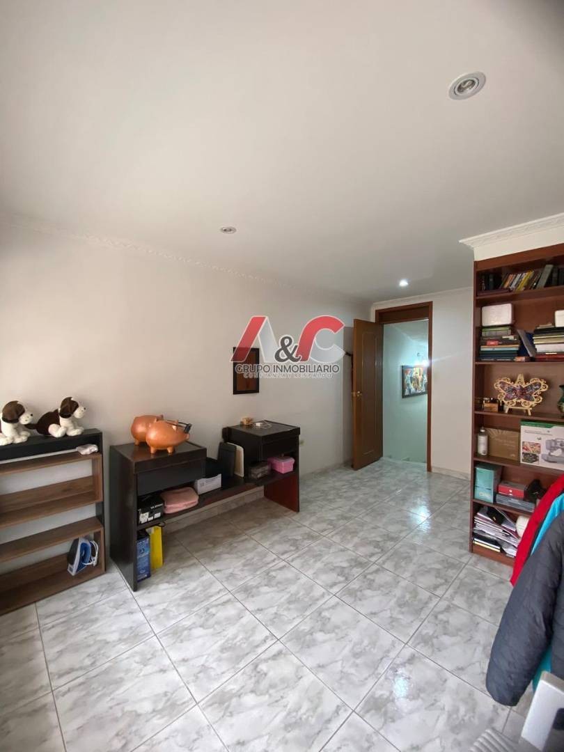 Casa en venta en Ub Alicante, Mosquera · foto 11 de 23