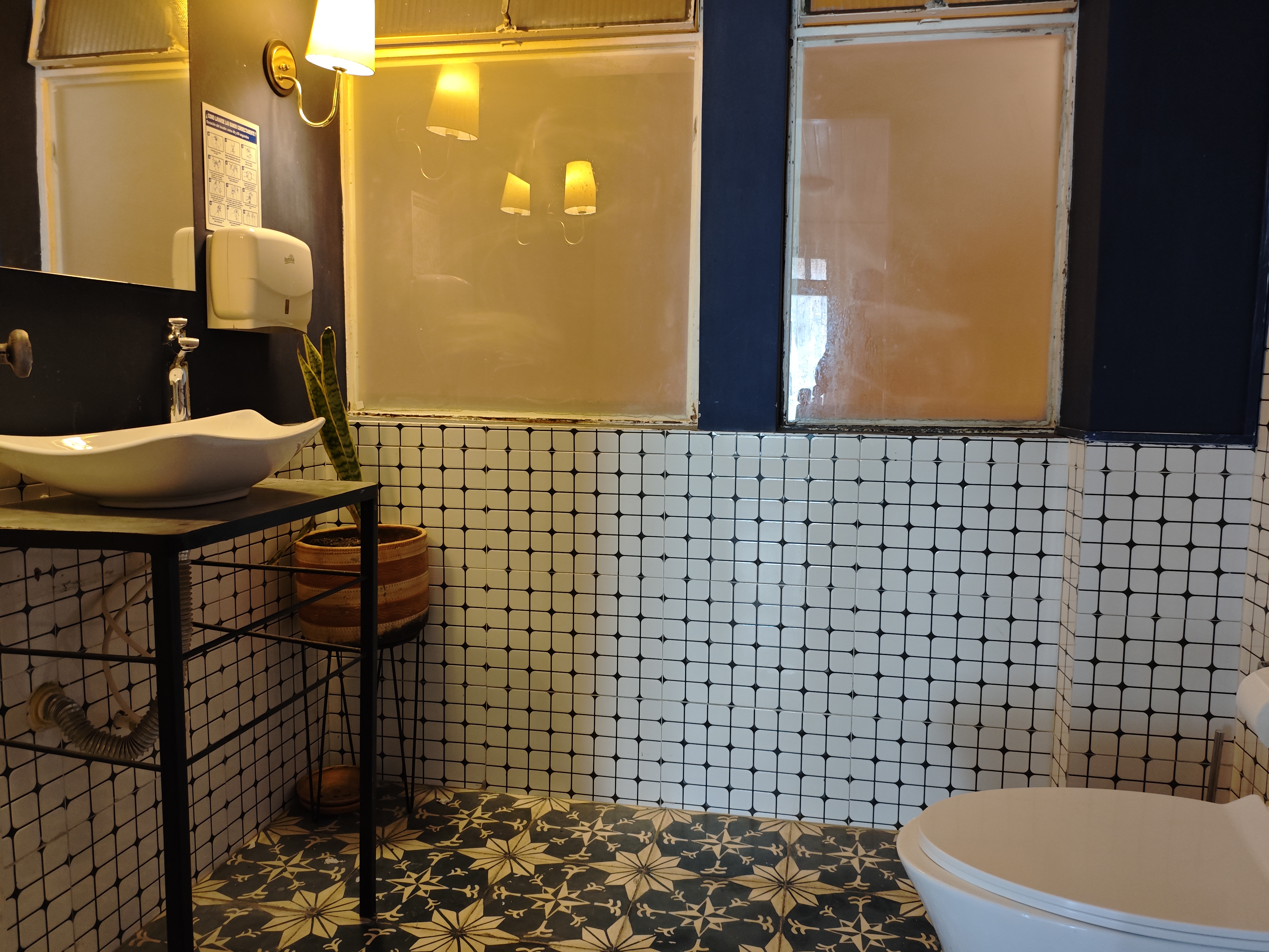 Casa en venta en Quinta Camacho, Bogotá · foto 21 de 23