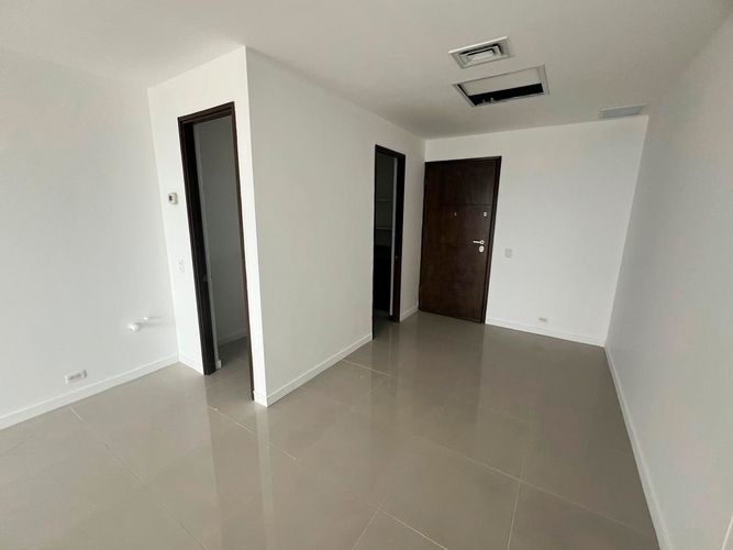 Oficina en arriendo en El Poblado, Medellín, 35 m² · foto 13 de 14