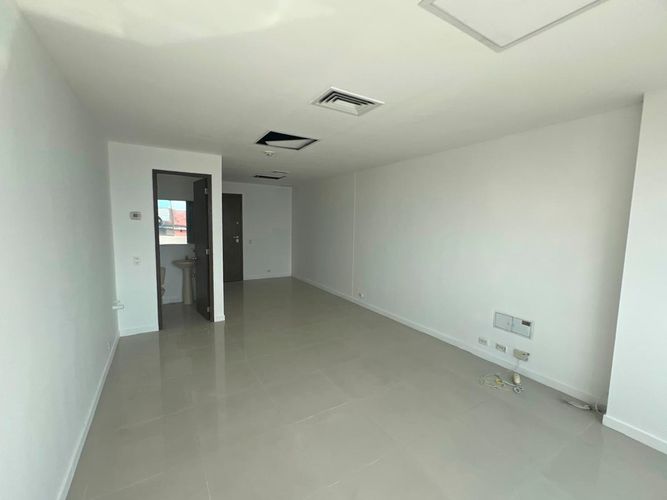 Oficina en arriendo en El Poblado, Medellín, 35 m² · foto 4 de 14