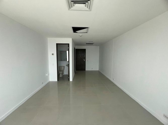 Oficina en arriendo en El Poblado, Medellín, 35 m² · foto 12 de 14