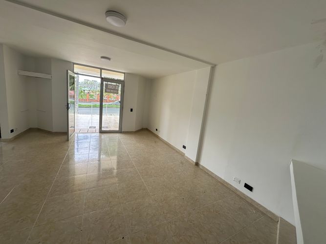 Local en arriendo en Avenida Centenario, Armenia, 32 m² · foto 6 de 10