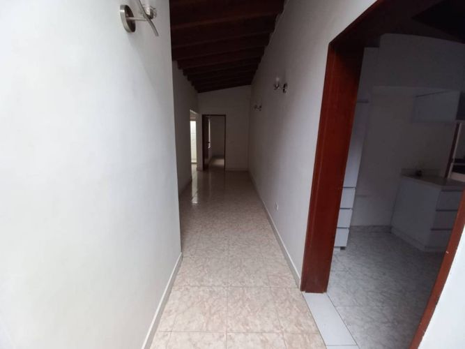 Casa de 6 alcobas en venta en Cuarta Brigada, Medellín, 160 m² · foto 5 de 16