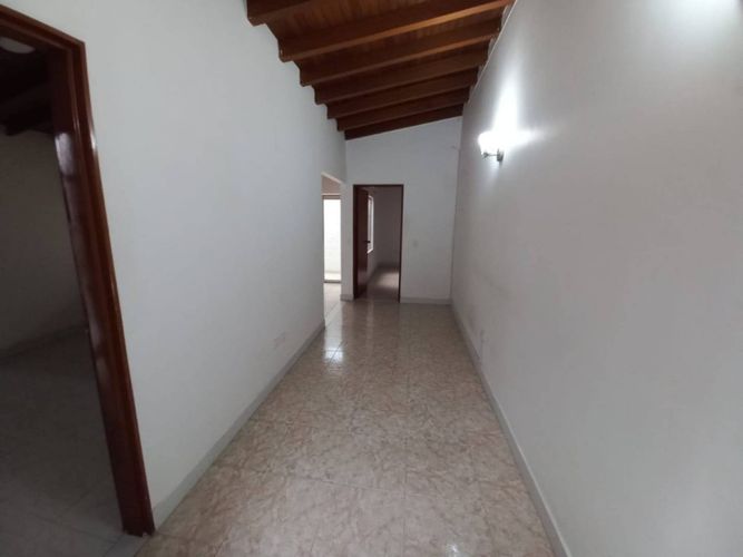 Casa de 6 alcobas en venta en Cuarta Brigada, Medellín, 160 m² · foto 7 de 16