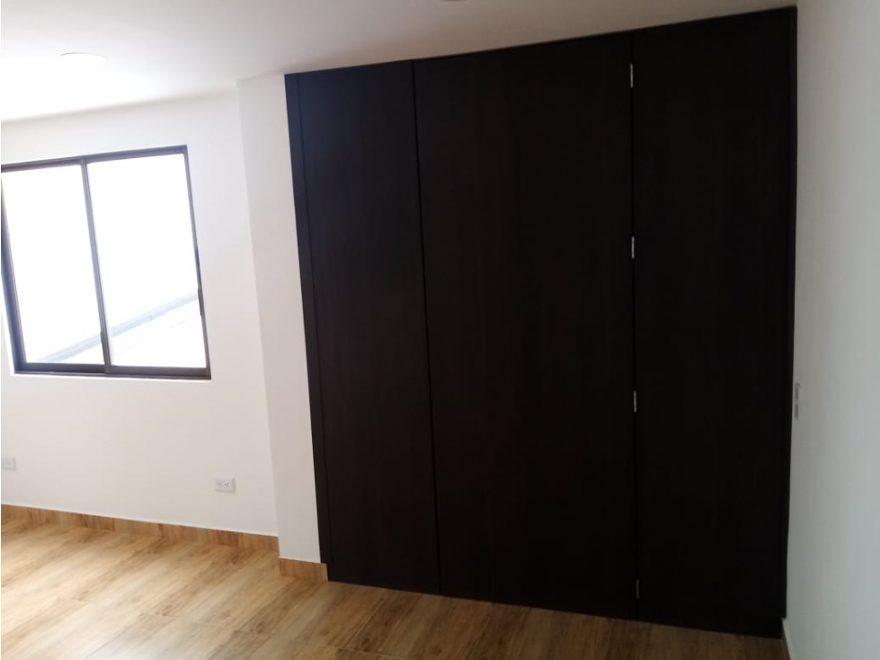 Casa en venta en La Española, Bogotá · foto 4 de 24