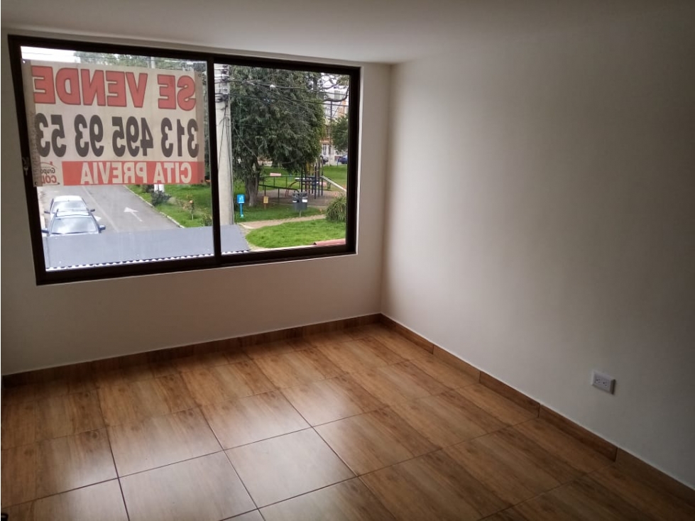 Casa en venta en La Española, Bogotá · foto 5 de 24