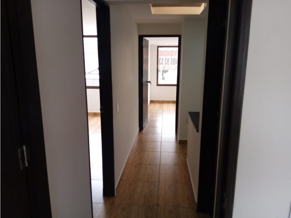 Casa en venta en La Española, Bogotá · foto 9 de 24