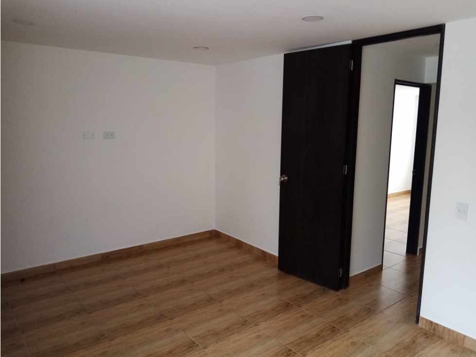 Casa en venta en La Española, Bogotá · foto 10 de 24