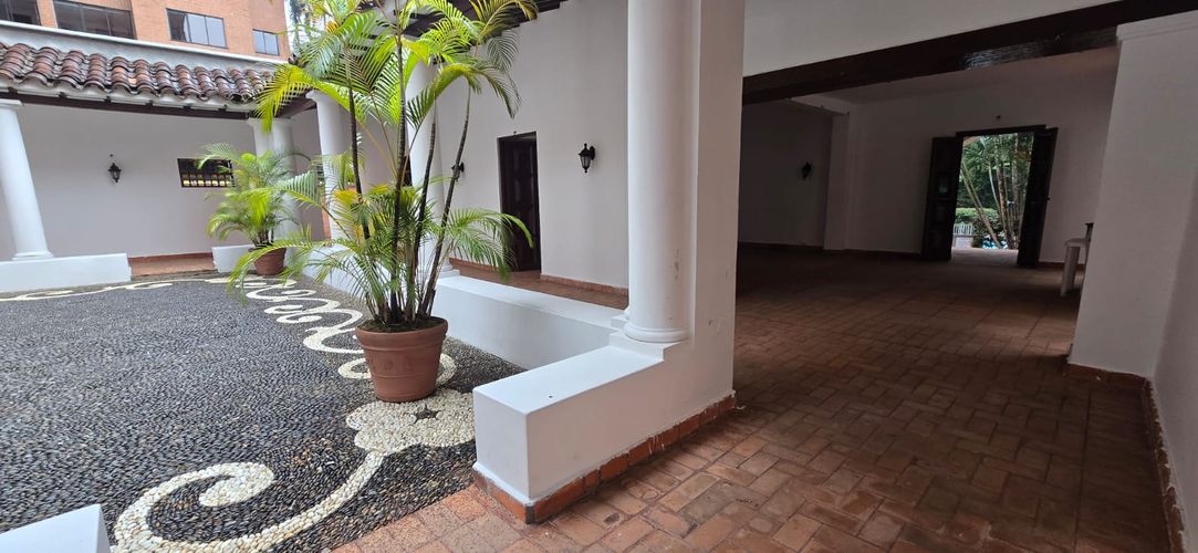 Apartamento de 3 alcobas en venta en La Tomatera, Medellín, 171 m² · foto 23 de 24