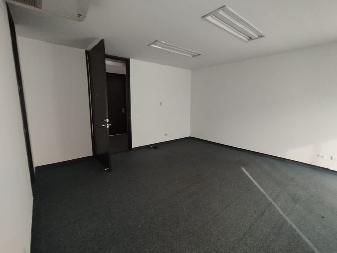 Oficina en arriendo en La Ceja, 50 m² · foto 4 de 8