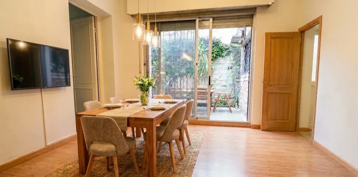 VC106 | CASA DÚPLEX DE 3 DORMS Y 2 BAÑOS CON PATIO, GJE, BALCÓN Y BBQ | JACINTO VERA