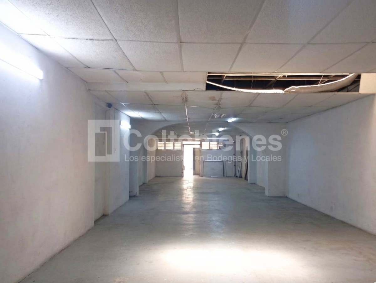 3BR Building in Calasanz (318 m²) for Sale