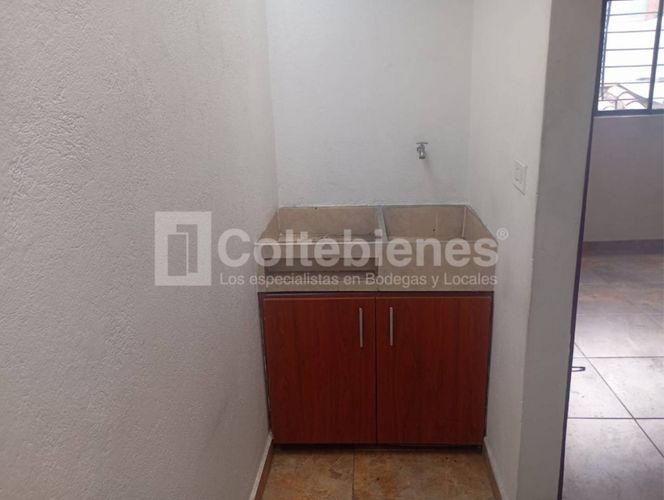 Edificio en venta en Calasanz, Medellín, 318 m² · foto 16 de 24
