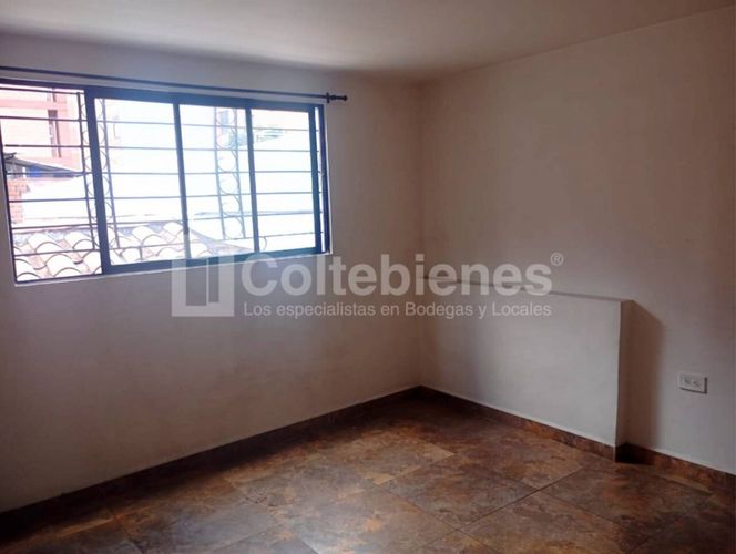 Edificio en venta en Calasanz, Medellín, 318 m² · foto 19 de 24