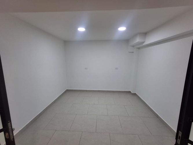 Local en arriendo en Avenida 19 Norte, Armenia, 12 m² · foto 2 de 14