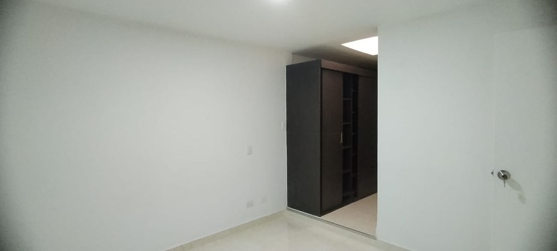 Apartamento de 3 alcobas en arriendo en El Poblado, Medellín, 120 m² · foto 5 de 19