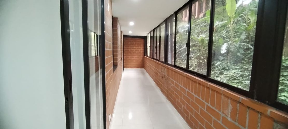 Apartamento de 3 alcobas en arriendo en El Poblado, Medellín, 120 m² · foto 7 de 19
