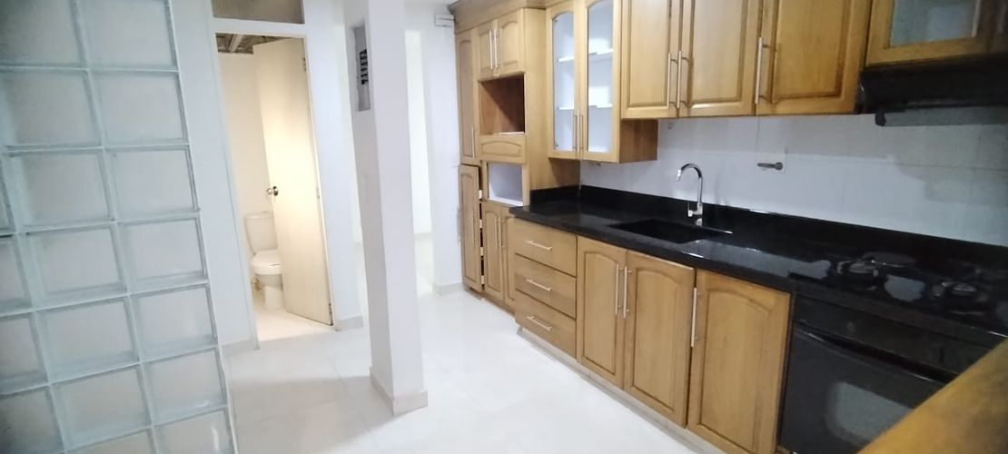 Apartamento de 3 alcobas en arriendo en El Poblado, Medellín, 120 m² · foto 10 de 19