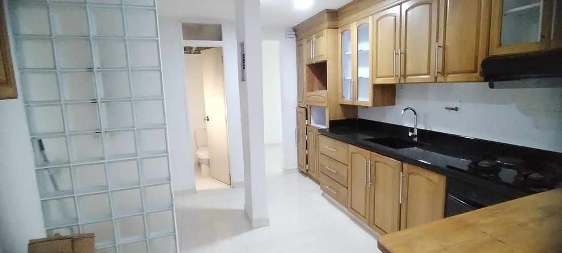 Apartamento de 3 alcobas en arriendo en El Poblado, Medellín, 120 m² · foto 11 de 19