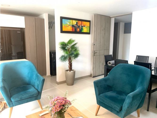 Apartamento de 3 alcobas en venta en Loma Del Esmeraldal, Envigado, 101 m² · foto 3 de 17