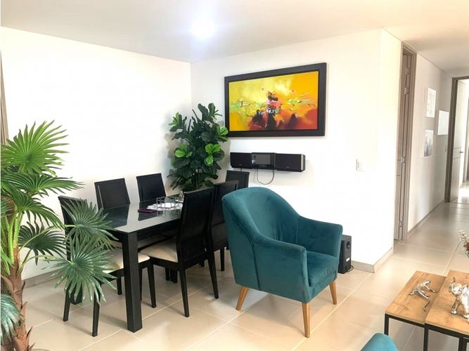 Apartamento de 3 alcobas en venta en Loma Del Esmeraldal, Envigado, 101 m² · foto 4 de 17