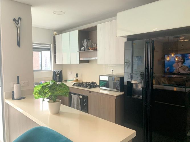 Apartamento de 3 alcobas en venta en Loma Del Esmeraldal, Envigado, 101 m² · foto 7 de 17