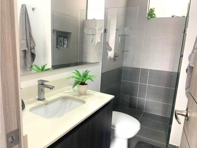 Apartamento de 3 alcobas en venta en Loma Del Esmeraldal, Envigado, 101 m² · foto 10 de 17