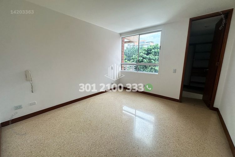 Apartamento de 3 alcobas en venta en Laureles, Medellín, 85 m² · foto 16 de 24