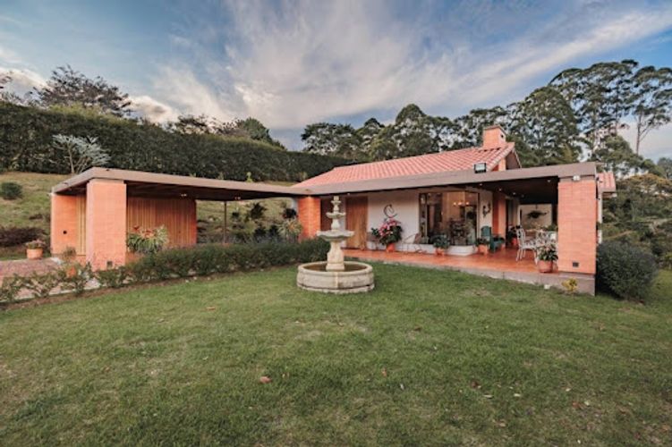 Casa de 3 alcobas en venta en Camargo, El Carmen de Viboral, 455 m² · foto 3 de 24