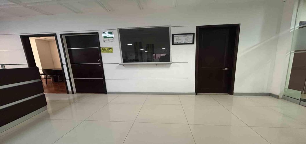 Oficina en arriendo en Sector Plaza De Bolivar, Pereira, 221 m² · foto 16 de 17