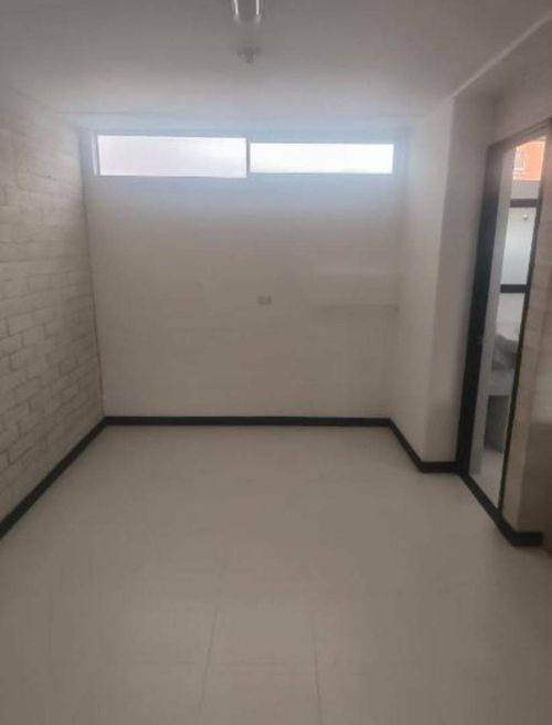Oficina en arriendo en Las Vegas, Itagüí, 82 m² · foto 2 de 7