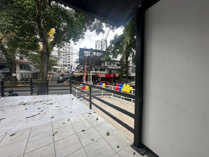 Local en arriendo en Cambulos, Pereira, 100 m² · foto 2 de 9