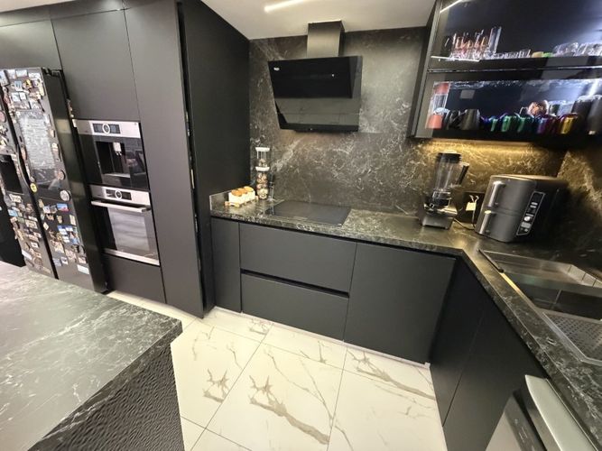 Casa de 3 alcobas en venta en Urbanizacion San Simon, Bello, 160 m² · foto 5 de 11
