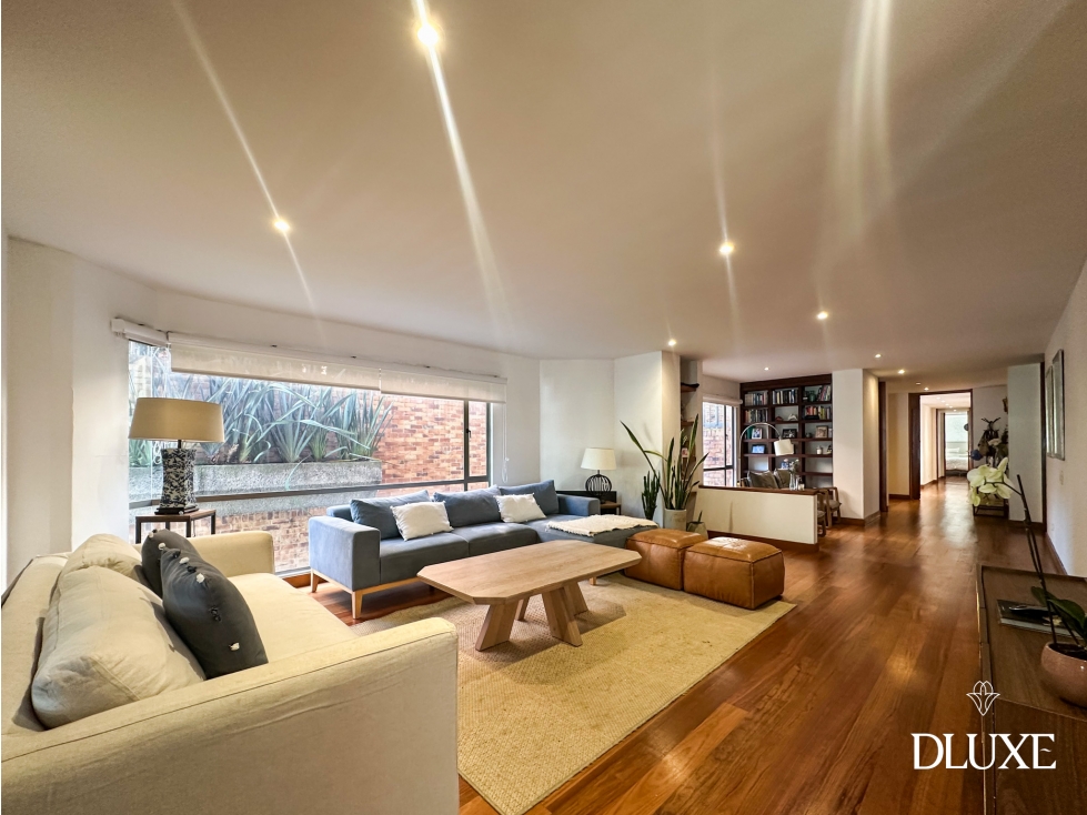 Apartamento en venta en Chico Norte, Bogotá · foto 2 de 24