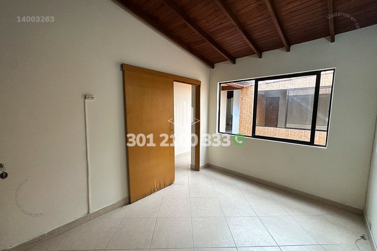 Casa de 4 alcobas en venta en Laureles, Medellín, 147 m² · foto 24 de 24