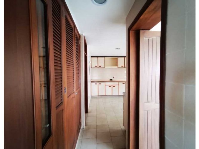 Apartamento de 3 alcobas en venta en Altos De Riomar, Barranquilla, 240 m² · foto 5 de 12