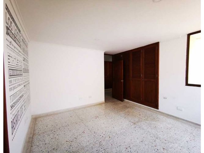 Apartamento de 3 alcobas en venta en Altos De Riomar, Barranquilla, 240 m² · foto 9 de 12