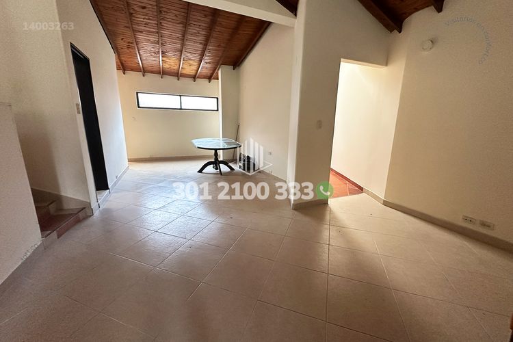 Casa de 4 alcobas en venta en Laureles, Medellín, 147 m² · foto 2 de 24