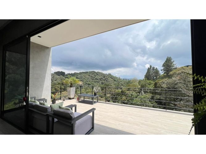 Casa en venta en Las Palmas, Envigado · foto 3 de 24
