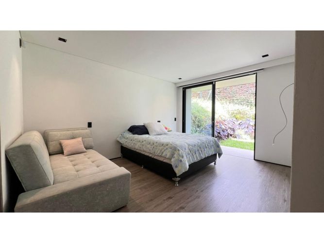 Casa en venta en Las Palmas, Envigado · foto 12 de 24