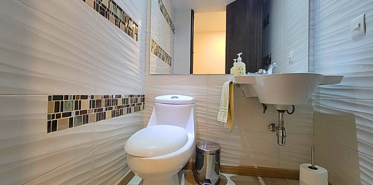Apartamento en venta en Santa Barbara, Bogotá · foto 3 de 24