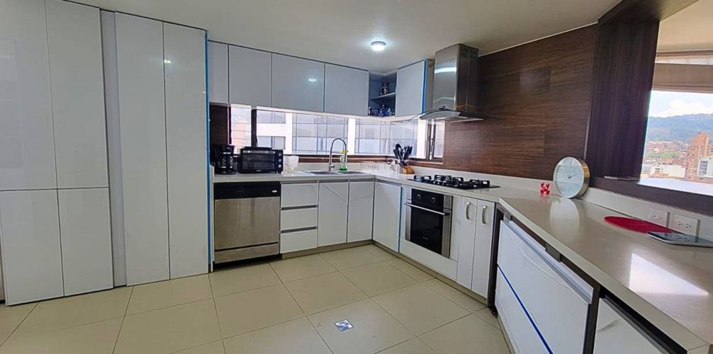 Apartamento en venta en Santa Barbara, Bogotá · foto 7 de 24