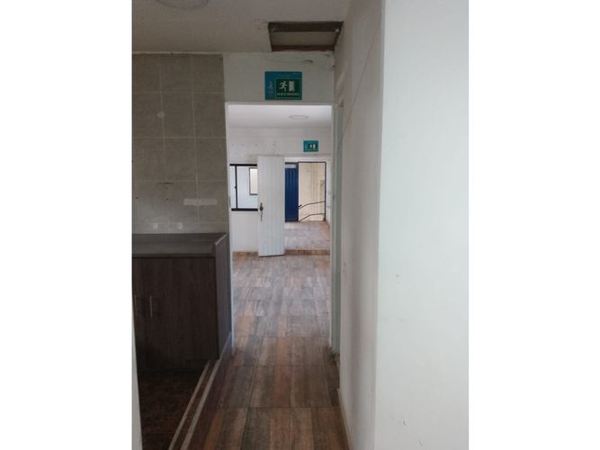Bodega en venta en San Isidro, Itagüí, 1067 m² · foto 9 de 12