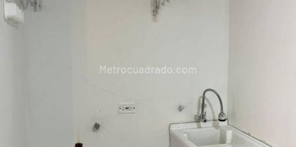 Apartaestudio en venta en Galan, Bogotá, 27 m² · foto 3 de 4