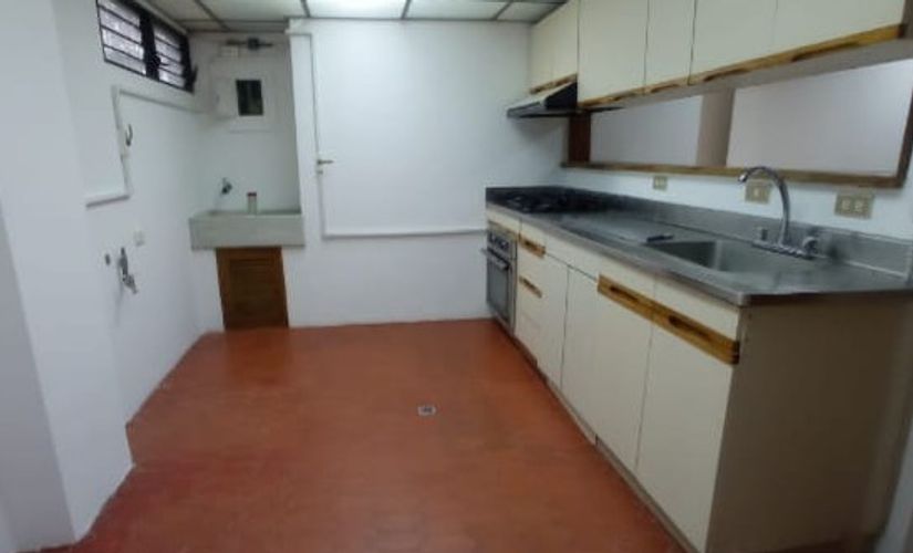 Apartamento de 2 alcobas en venta en Bosques De Zuñiga, Envigado, 107 m² · foto 7 de 17